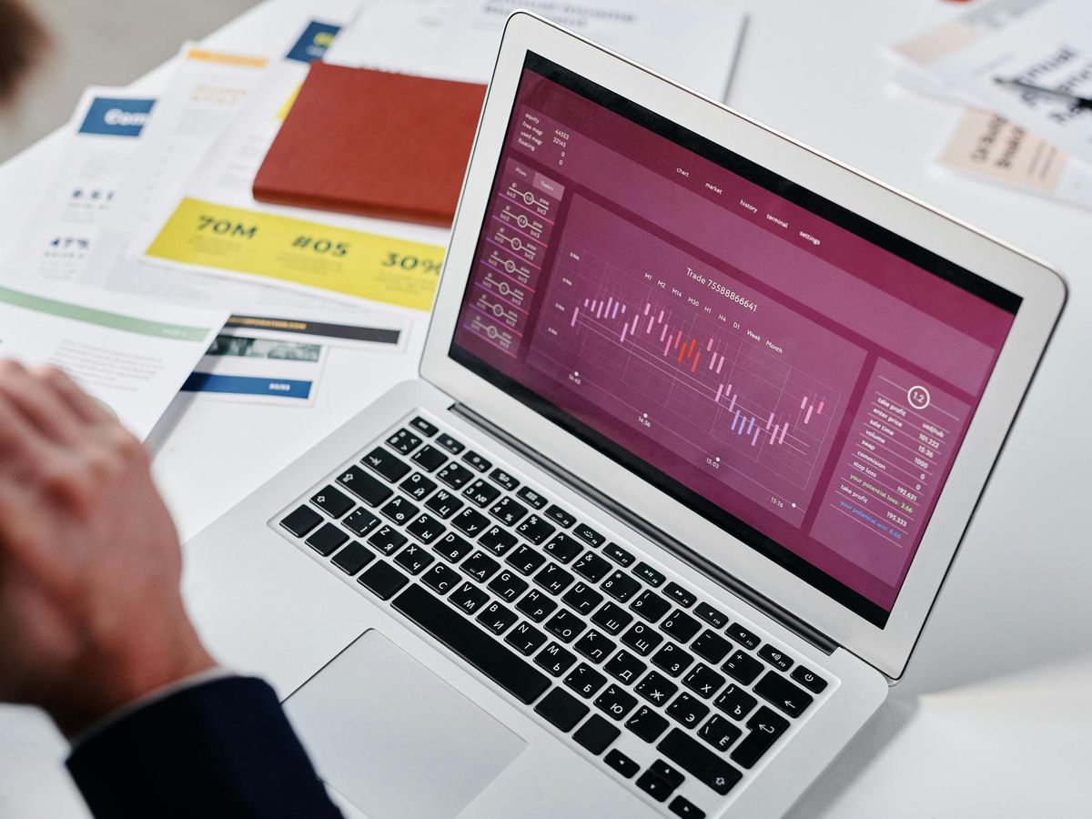 Jak stworzyć efektywne portfolio online na przykładzie artystów i konsultantów